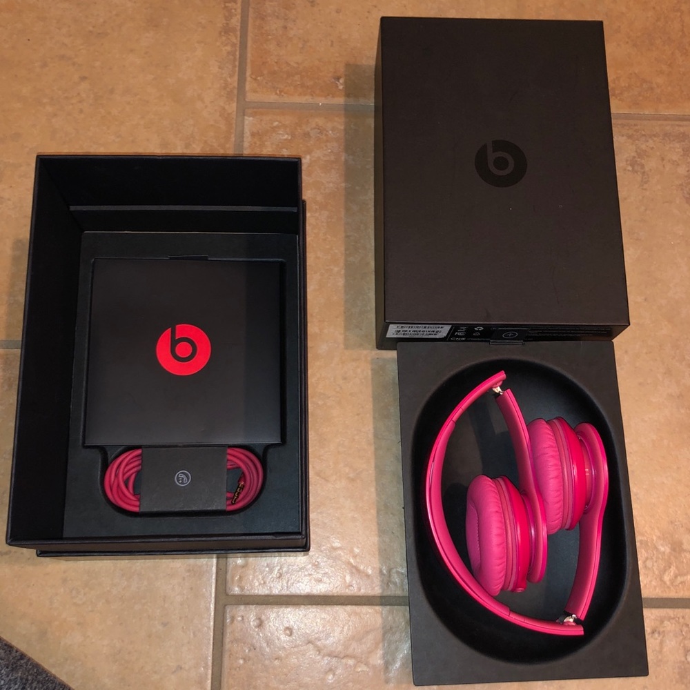 Beats headphone HD SOLO PINK
